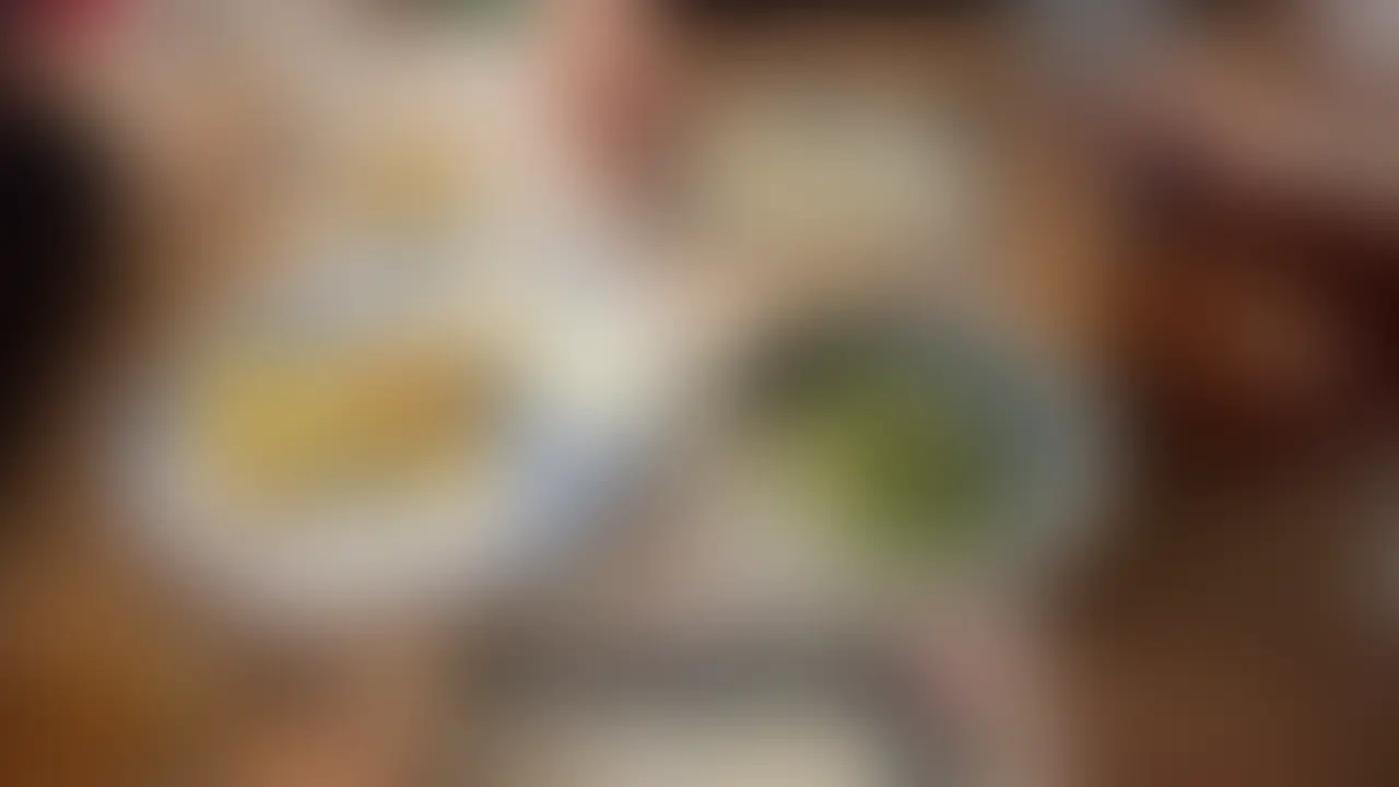 【サークルの中ではマシかなと言ってきた彼女の素顔】 sample 1