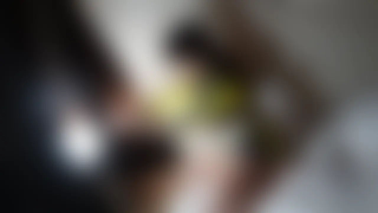 最近忙しくてちょっと疲れてるんだ～😫

今日も撮影頑張ってたんだけど

カメラマンさんがなにやらマッサージがてらやって欲しいことがあるんだって😊

で言われるがままやってたんだけどやっぱり？エッチなマッサージでした💞

お気に入りのおもちゃで手伝ってくれるからすぐ気持ちよくなっちゃって💕

恥ずかしかった～🥰

イキすぎて余計に疲れちゃったぐらいだよ💦

でもまだまだ頑張って撮影していくからみんなれいを応援してね😘 (2/2)