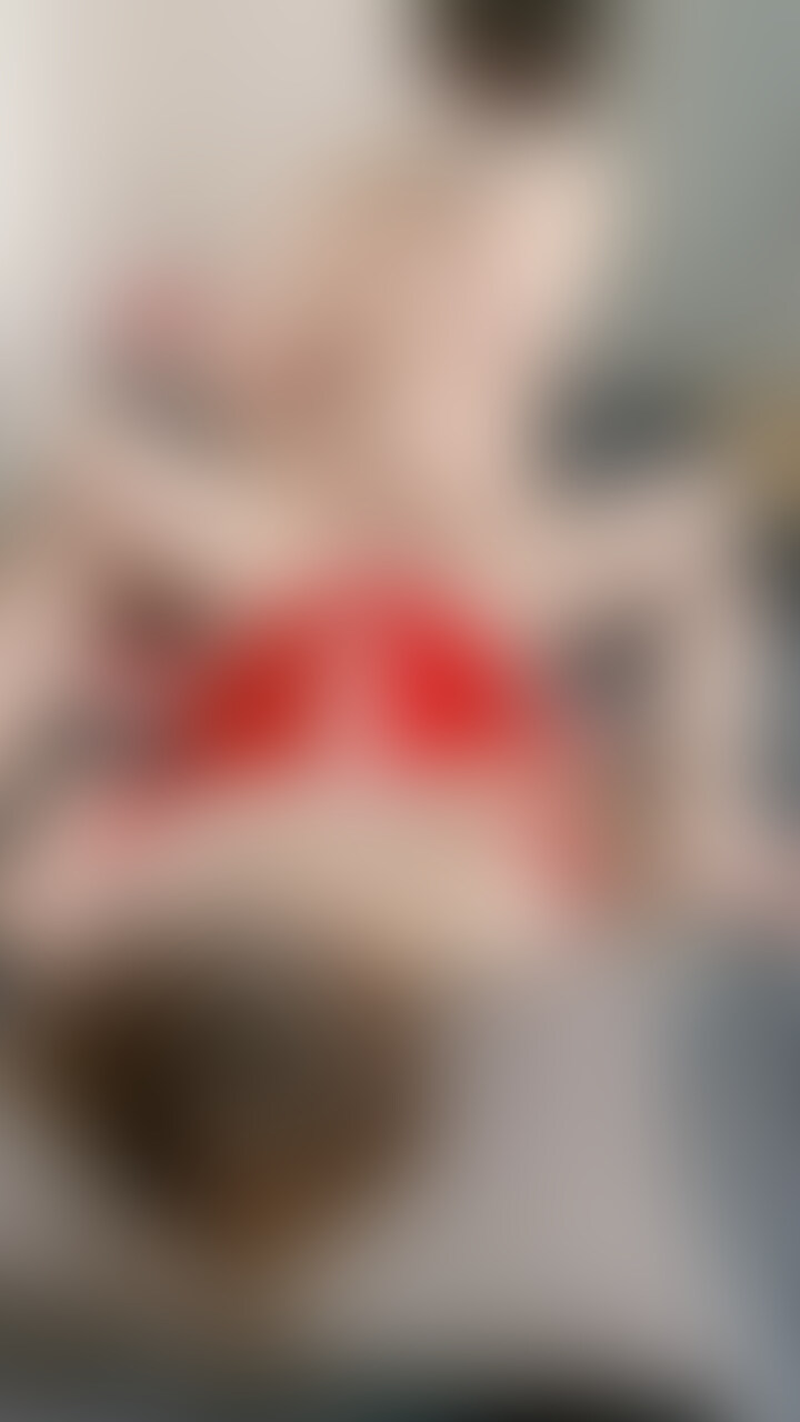 半顔出し★美乳の美少女サンタに正常位で挿入★
とにかく可愛い!突くたびにきゃんきゃん喘いでくれます! (2/2)