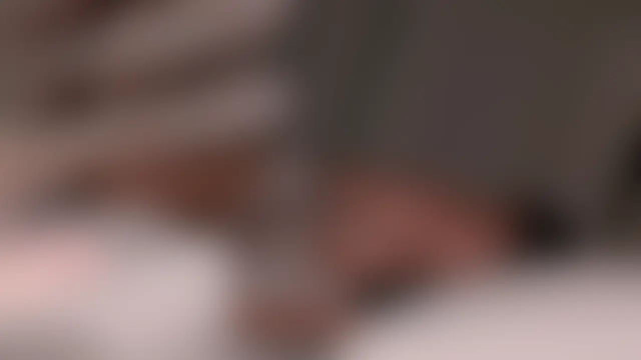 【翌朝編】前回初めての顔出し作で大反響だったりなちゃん再登場です!(こちらは単品購入限定です)
りなちゃんの紹介は夜編のキャプションを見てください。
Xのアカウントはこちら↓
https://x.com/ura_usami
翌朝編は、寝起きドッキリからスタートです。
朝ごはんも一緒に食べて、屋外プールの天気は最高!隣の部屋?の家族連れの声も聞こえてくる中、水着りなちゃんにいたずらしたら、声を抑えながら何度もイッてました・・
室内に入ってからは、声を出せるので思いっきり連続でイキまくるりなちゃん・・・
朝編も可愛い顔×揺れるIカップ×良好感度でずっと抜きどころなので気を付けてください。
翌朝の最後は乳首舐めらながらの手コキでまたしてもあっさりイカされてしまいました・・
りなちゃんますます人気が高まってますが、また会おうねーと約束したので、次回もあるかもしれません・・!
⏰22日24時まで通常3000円⇒2500円で購入可能です。
※今週のりなさんコラボ動画は単品購入限定になります・・見放題プランの方申し訳ありません・・!
前回登場回はこちらです
https://myfans.jp/posts/af1e716d-1e3f-4bdf-8177-ca4e65fbf26c (2/2)