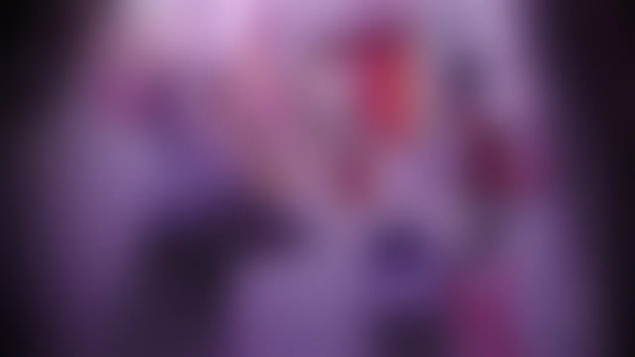 新宿界隈を縄張りにしています。
今回もエロくていい女をナンパしました。
見た目はスレンダーな白ギャルって感じなんですけど、
意外なギャップがある女で、実は結構有名なIT企業に務めているキャリアウーマンでした。
ショップ定員かキャバ嬢かなって思っていたんですがw
最近は外資系企の働き方だったりが日本の大手企業やベンチャー企業などが積極的に取り入れて、服装などもだいぶ自由な風潮になってきましたよね。
とくに新宿界隈は見かけで人を判断するのが難しい街です。
格好よくて優しいと思った人がレ〇〇魔だったり、美人な女性がジャ〇キーだったりしますからね。
この前、昼過ぎに歌舞伎町のホテル街を歩いていたら、前から歩いてくる女が完全に片乳出てましたからね。
頭のいい奴って結構変態が多い気がします。
この女がそうでした。
しかもこの白ギャル、実は女も好きなんですって。
女友達が寝てるときに内緒でクンニしたりするみたいですw
クラブの時から結構簡単にイケたんで、彼女の目的も気持ちいいことだったんでしょう。
普段仕事は忙しいみたいなんで、可愛いギャルも金夜くらいは男とハメてハメを外したいんですよ。
クラブのトイレに連れ込んでフェラさせて、自宅にお持ち帰りしました。
2回戦スタートです。
この女がセックス好きなのは動画見てもらえれば分かると思います。
攻めるもの好きみたいで、フェラもアナル舐めも気持ち良くて。
ツルツルなマンコの締りも最高です。
女の様子が途中からおかしくなってきたので、内緒で友達を呼んじゃいましたw
たまには友達にもいい思いさせないとね。
横の繋がりって歌舞伎町では大切ですから。
ギブアンドテイクの精神です。
しかし、コイツ何回出すんだよってくらい射精してましたw
よっぽどマンコが気持ち良かったんでしょうね。 (2/2)