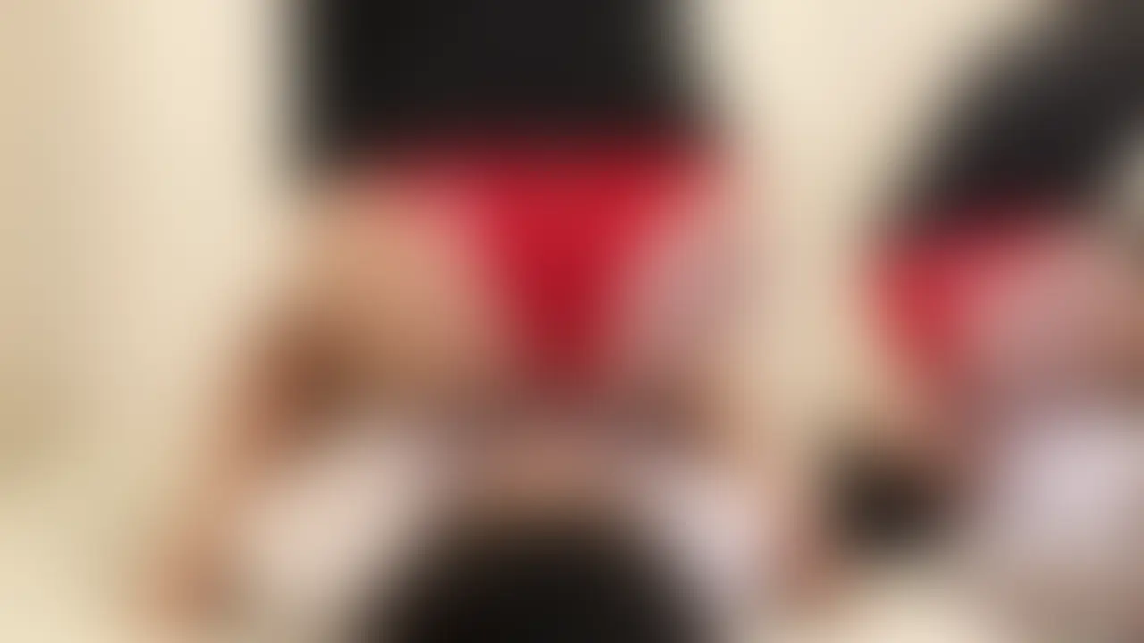 尻肉圧迫顔面騎乗
圧迫クンニで夫を失神寸前まで追い込む残酷な妻
別アングル (2/2)