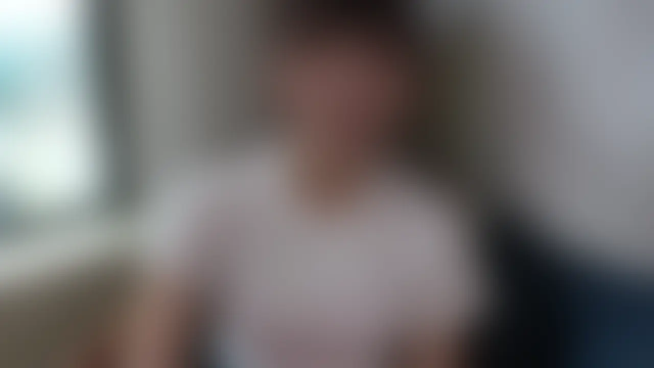 802号室
入居者情報

［お名前］
みさきさん

［年齢］
19歳

［ご職業］
メイド喫茶店員

［おっぱいのサイズ］
Gカップ

［条件］
ガンガンに責めてほしい

［備考］
意外とドライ/おっぱいもお尻もパンッパン (2/2)