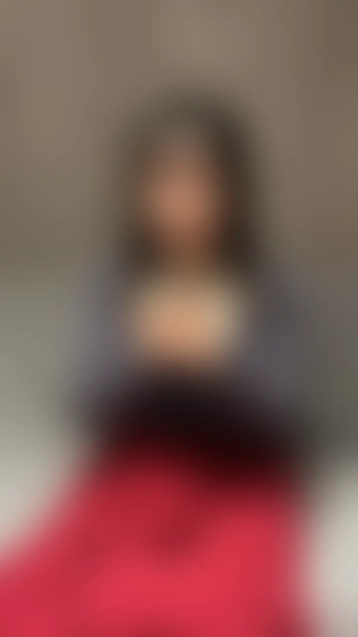 【No.117】28歳 OL
TikTokの企画としてクイズに参加してくれた女の子は どこまで脱ぐのか?😎 今回協力してくれたのは28歳のOLさん! クイズの後に仲良くなってから最後には... (2/2)