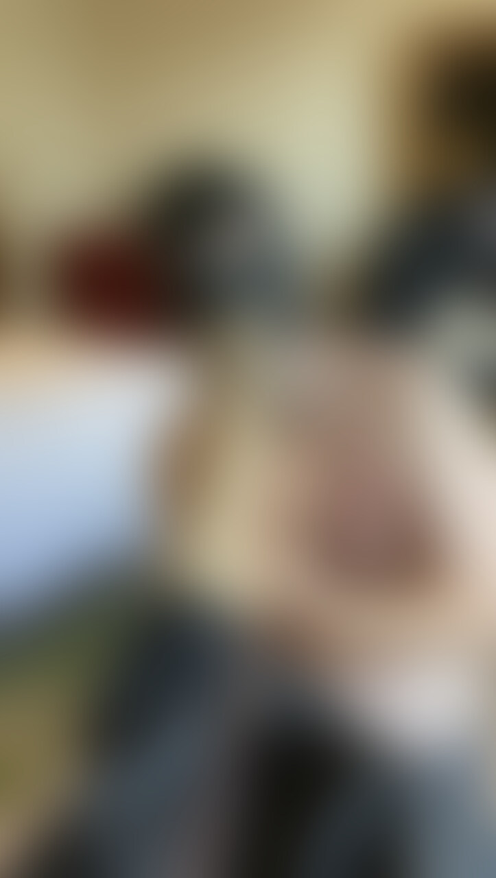 仕事終わりに年下のM男下僕を呼び出して、靴裏舐めさせてみたよ
頭踏みつけたり、ご奉仕させて

ほんと情けなかった笑
こんな風にいじめられたい人はTwitterもチェックしてね！ (2/2)