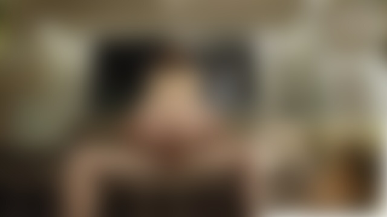 つーです✨

本日投稿予定の動画になります。
ベッドの上での騎乗位よりもソファーでの騎乗位のほうがすごい気持ちいいです、私❤️

先端から根本まで全部入るだけじゃなく入ってるのをより感じとる事ができるんです。

早く動いてもゆっくり動いても全部が気持ちいい🥰

フル動画でつーと一緒に気持ちよくなりたい人はプラン加入待ってますよ♪
動画見終わったらいいねしてくれると嬉しいです (2/2)