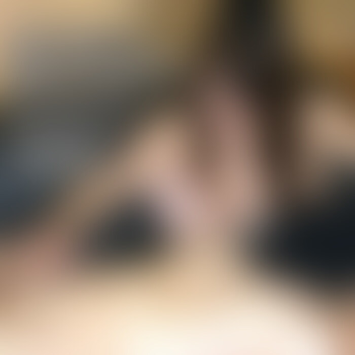 スレンダー巨乳な人妻さんにバニーガール姿で授乳オナホ手コキしてもらったらあまりの興奮と快感に大量射精がとまらない!
色っぽい女性の膝の上でおっぱいにむしゃぶりつきながらチンポを気持ちよくしてもらう至福のプレイ。最後は「精子いっぱい出して」の声とともにとんでもない量の濃厚ザーメンをドビューッ!ドピュッ!ドピュドピュッビュクッ…と8回くらい脈打ちながら盛大に噴出!
冒頭には彼女のオナニーシーンも収録してます! (2/2)