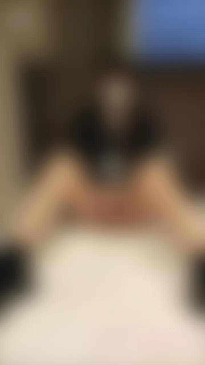 『現役ノーパン臭マン汁垂れ流しおなにー♡』
帰宅後におなにーしたよ!
一緒にオナし合いたい!!
臭マン汁顔にたくさん飛ばすから受け止めてね♡
毎回お漏らししちゃうから
敷きタオルが黄ばんでる~捨てないと!
※動画「8分以上」 (2/2)