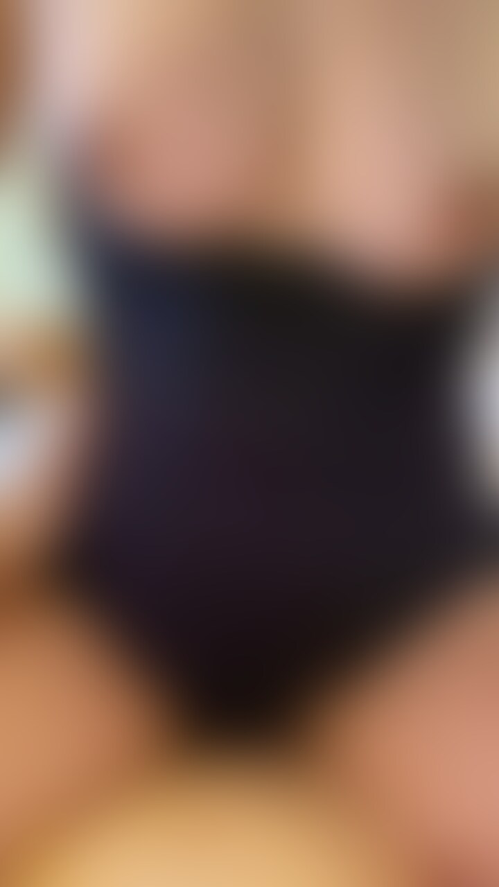 動画の長さ【5分4秒】
Fカップスク水JD③
騎乗位でスク水から溢れ出るおっぱいが絶景すぎるので是非見てってください。
最後は正常位で射精してます。 (2/2)