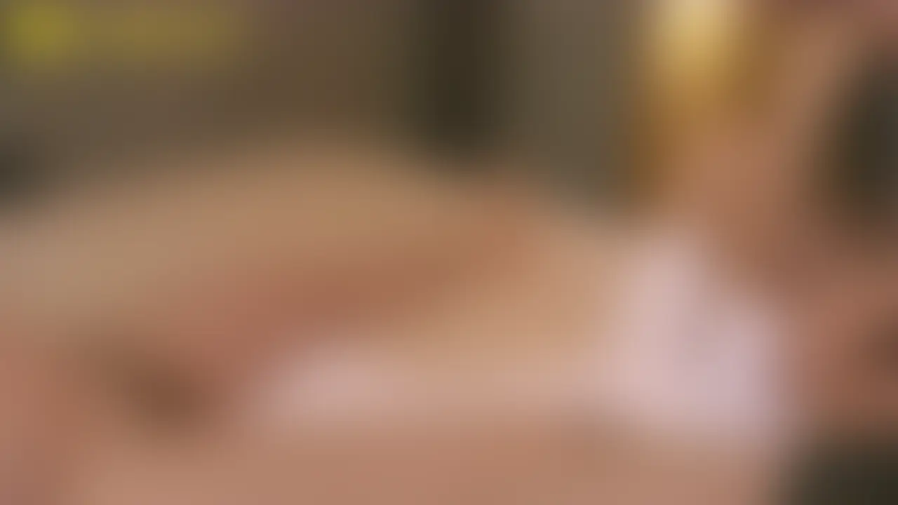 先週アルバイトでオジさんのチンポから溜まってた精液を出してあげた時の動画です
思いっきり口の中に出されちゃいましたwww (2/2)