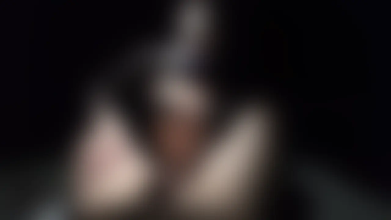 メンズエステ嬢が今回出てくれました！
口数が少なくどこかクールな印象、しかし軽く
Mな私にはそこがまた刺さる！！
たまに発する声がかわいい、、、
そして、胸が、綺麗です！
手コキでイカせていただきました。

ぜひご覧くださいませ。 (2/2)