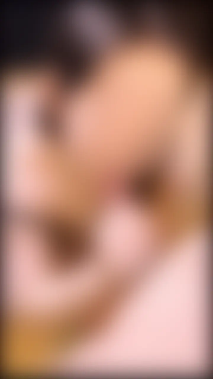 むちむち人妻セフレに、たっぷり手コキ&フェラで性処理してもらいました。
グポグポとエロい音を響かせて、たっぷりの唾液でぬるぬるぐちょぐちょの口マンコでご奉仕。
最後は顔にたっぷり射精の顔射フィニッシュ。

旦那のちんちんすら触りたくないセックスレスのむち妻ですが、セフレには喜んでご奉仕する変態人妻に育ちました。 (2/2)