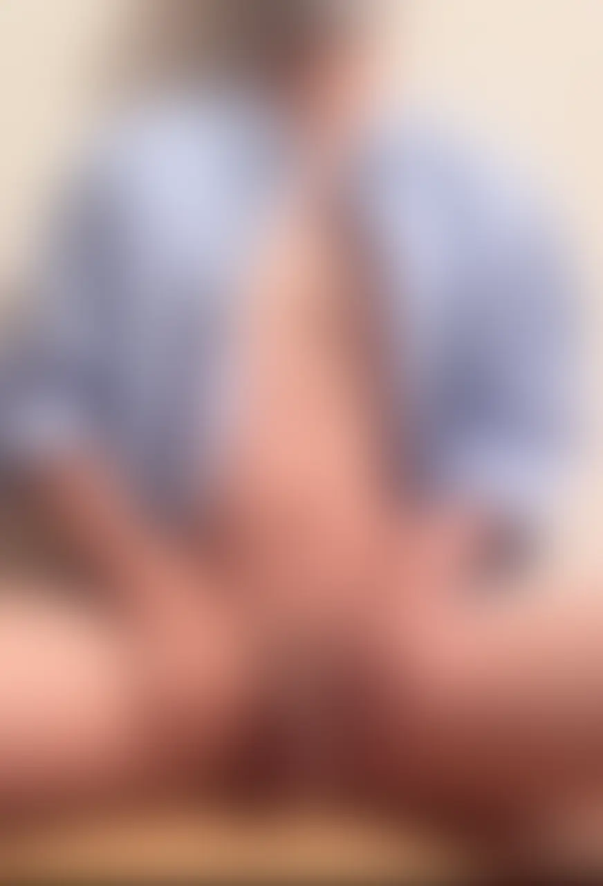 筋肉質男子が本気のチクニーで喘ぎまくって大量射精 sample 1