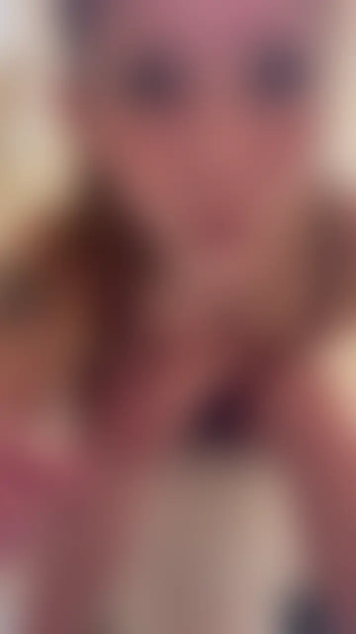 デパートトイレ脇舐めオナニー♡
デパートのトイレでヒソヒソ///
これ結構興奮して好き…♡
脇舐めやバック見せ
そしてお気に入りのミニ電マオナニー🩷 (2/2)