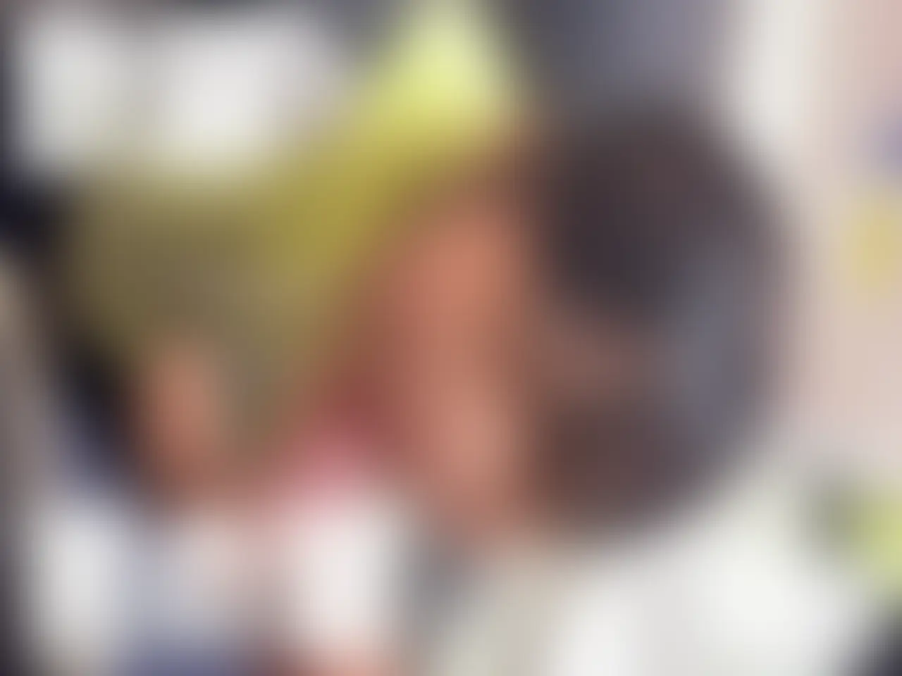 完全顔出し

18歳のペットシリーズ⑧
この子は私に会うまでは経験ほとんど無しの清純な子でした。
経験少ないからこそなんでもできちゃうんです。それが普通だと思ってしまうからｗｗ


トイレで口内におしっこたっぷり2発ごっくん

コップにおしっこ全部出して、それを持たせてゲーセン内に移動ｗｗ

公然でそれを飲ませます

通りかかった人はまさか尿を飲んでるなんて誰もおもいませんｗｗｗ

なかなか進まず何回にもわけて超苦しみながらもがきながら

全部ごっくんしてます、、、、

かわいそう。。。。

そして気持ち悪さがピークの状態で階段に移動して

今度は精液を口内射精！！！苦くて吐きそうになってますｗｗ

全部ごっくんさえて終わり


おまけ動画で顔射後の精液まみれの顔のまま手コキさせて

男の潮吹きをぶちまけます

気持ち良すぎておかしくなりそうでしたｗｗｗ (2/2)