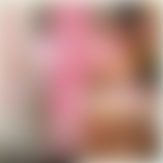 唾ダラ痴女ナース莉乃の執拗な乳首舐め噛みいびり寸止め連発唾手コキ
唾ダラ痴女ナースの莉乃ちゃんが、
執拗な乳首舐め噛みいびり&
鬼寸止め連発の唾手コキでM男をイジメまくります。
まずは執拗な乳首舐め噛みいびりです。
乳首を舐め啜り、カチカチと噛みまくり、
そして指で乳首を引っ張り捻り上げます。
舐め、噛み、そしつねりと、
あらゆる感触が楽しめる乳首いびりプレイで
M男に溢れんばかりの快楽と興奮を与えます。
それから大勃起したちんこを連続寸止めしつつの唾手コキです。
唾吐き回数は5発と少なめではございますが、
濃厚なネバネバ唾液なので勃起ちんこの亀頭に張り付いて
天然モノのローションとなってくれるのです。
そんな唾液でまみれた亀頭を、クチュクチュといやらしい音を立てて
小刻みに上下にシコシコしちゃうのです。
根本までガッツリシコシコではなく、亀頭のカリ首から上だけをシコシコするので
これも天然の寸止めとなってM男を発狂快感の渦へと引き摺り込むのです。
もちろん、それでもイキそうになったM男を
すぐにイカせることはありません──とは言いつつも、
実は1回、M男がちょろっとザーメンを暴発してしまったのです。
ただ、そんなハプニングにも動じない莉乃ちゃん。
本格的な射精へと進まないよう勃起ちんこを握る手を緩めて
優しく手コキすることによって、M男に快楽を与えつつもイカせない
昇天しても持続可能な凄技の寸止め手コキをご披露してくれたのでした。
執拗な乳首舐め噛みいびりからの鬼寸止め連発唾手コキで
発狂快感を楽しみたい、そんな
唾液フェチ手コキ好きなM男の貴方だけにオススメです。
1920*1080
17:41
1.36GB
.mp4
●本作品に登場する人物は○○○以上である事を確認しております。
●本作品に登場する人物はモデルであり、同意の上で撮影を行っております。
●二次利用・転売・転載等を固く禁止いたします。 (2/2)
