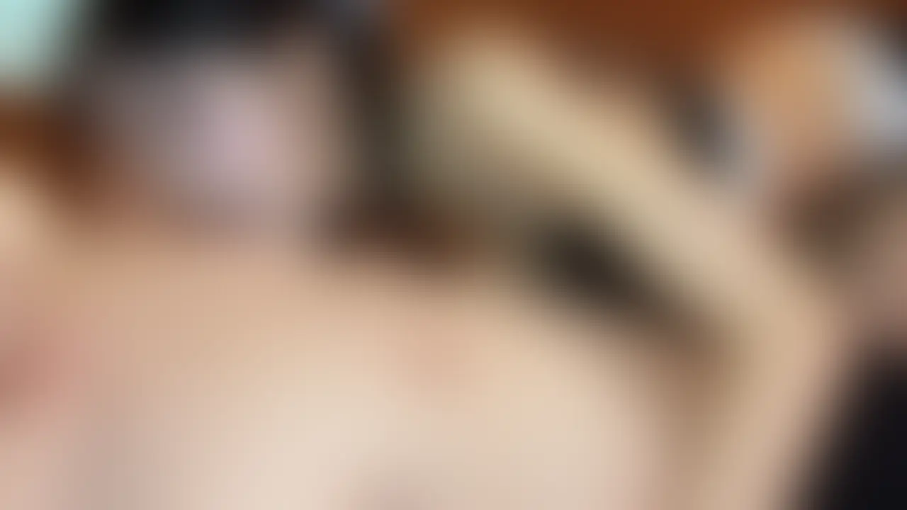 こんにちは✨こんばんは✨️さーたんです♡
右側のいいね♡♡押してくれると嬉しいです♡♡
本日の動画は、、、いつもさーたんがM男を調教してるから俺がバチボコにしてやるよって仲良しのお兄さんに
言われて///激しいせっくすしてきちゃった、、、
手〇ンで大量潮ふきしちゃったのは秘密🤫沢山気持ちよくなっちゃった♡♡みんな沢山シコシコしてね♡♡ (2/2)