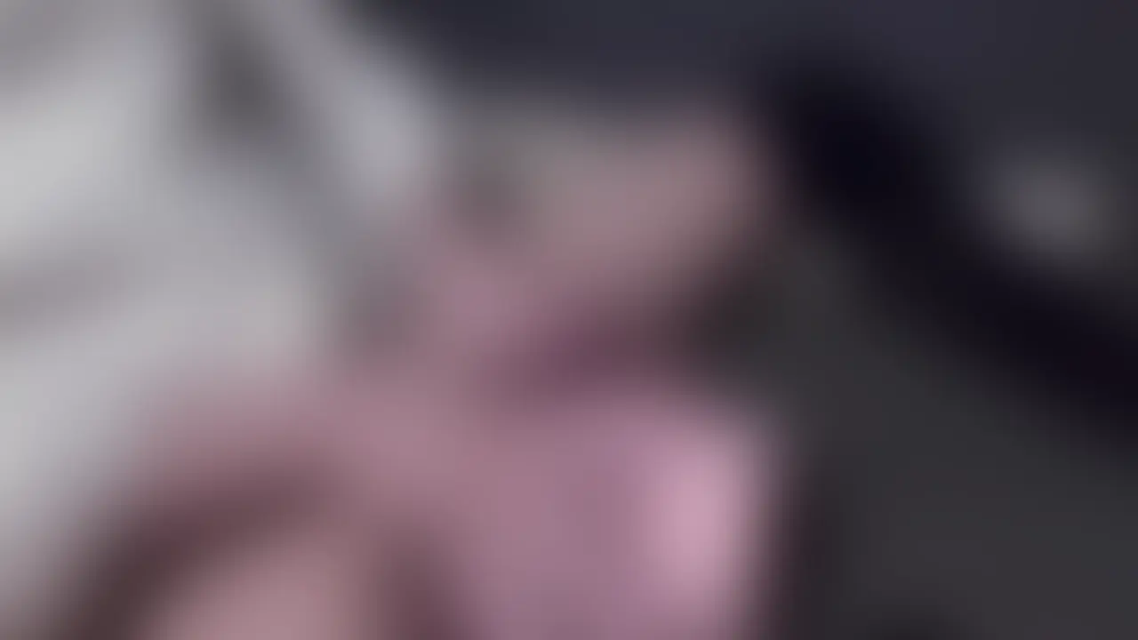 【ばちぼこ擬似セックスで連続イきおなにー】
数回に分けて中出しして何回も勝手に気持ちよく使わせてもらう擬似セックスの妄想しながら腰振ってました🐶
動画後半では体外ポルチオ責めと腹パンで興奮しちゃったばっきばきのちんぽを奥どちゅどちゅ突かせながら精液からっぽになるまで全部生中イキしてあげました
これ1人で妄想しながらオナニーしちゃう変態でごめんなさいの気持ちもあります;; (2/2)