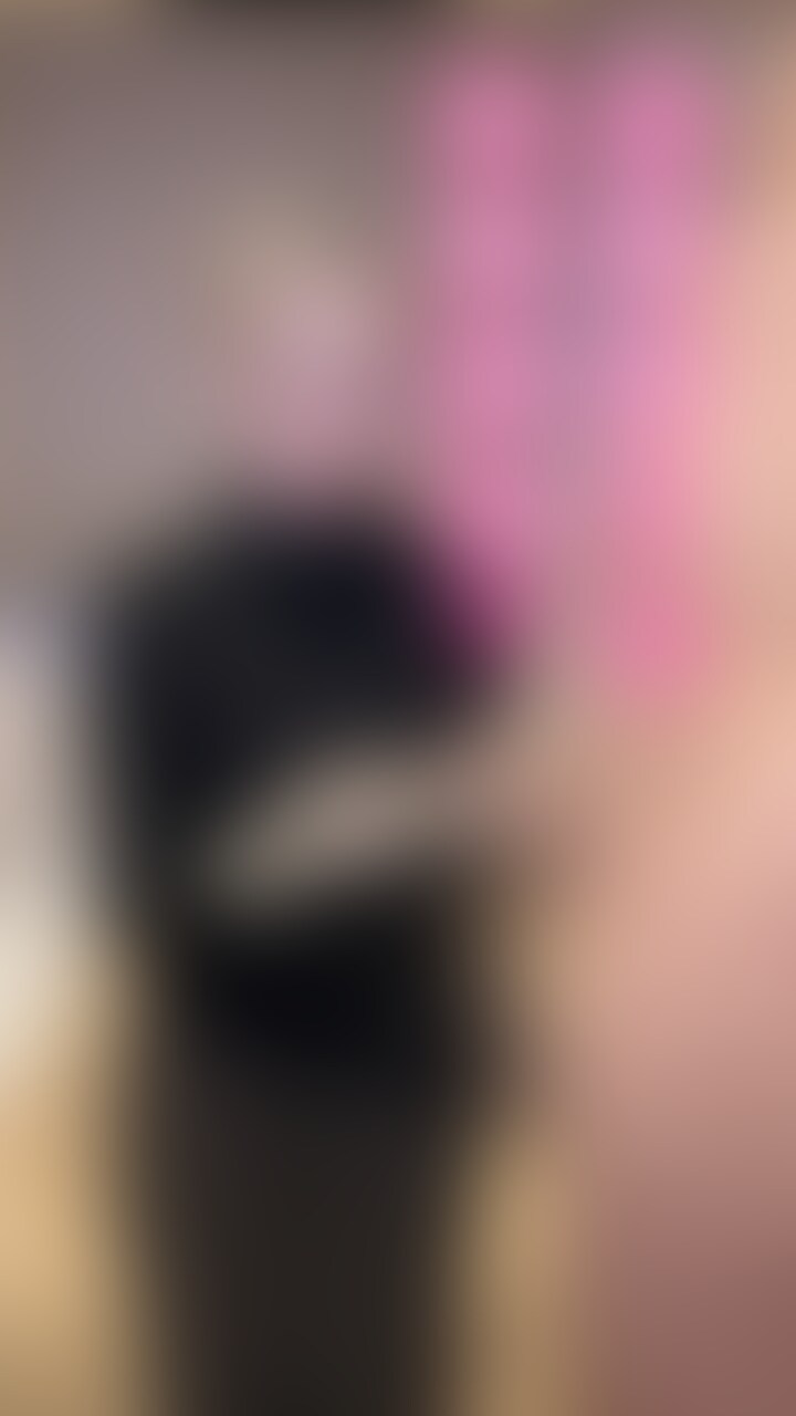 仕事帰りのトコちゃんが変態と約束してたから
サクッと抜いてあげました💓
雑な感じでコキコキされても、大満足だったみたいでたっぷり出してもらいました🐰 (2/2)