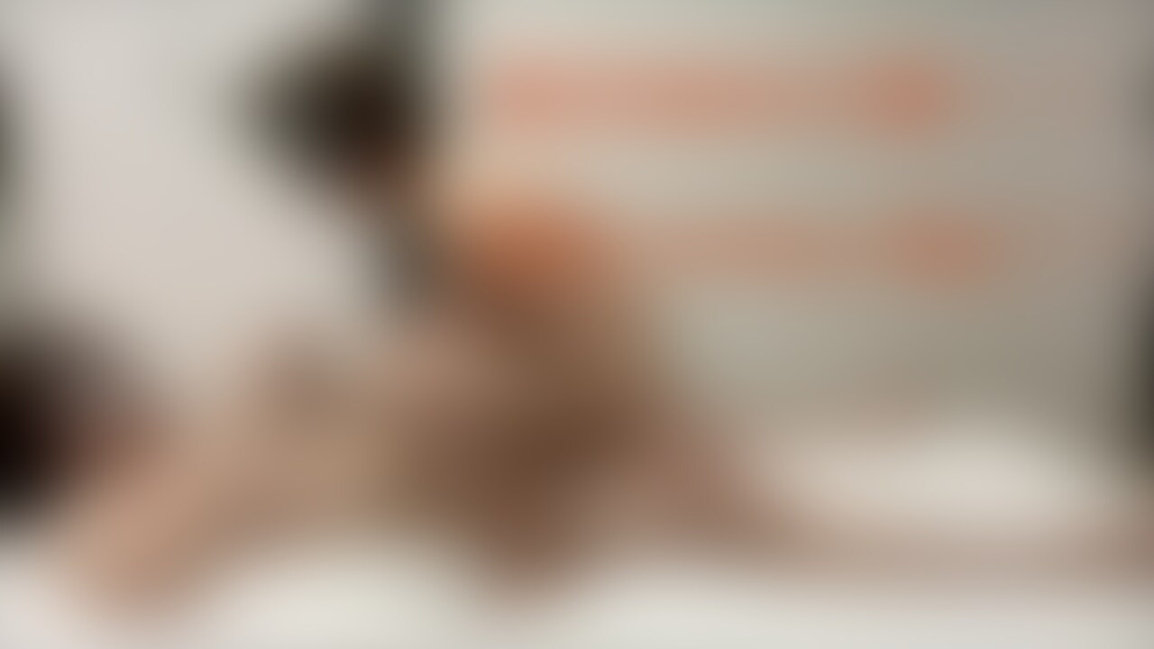 pornhubにて無料公開している
【個人撮影】イチャラブ生中出しSEXのフルverです！
毎日のようにSEXをしているみーちゃんとしーくんの日常SEXをぜひご覧ください♪ (2/2)