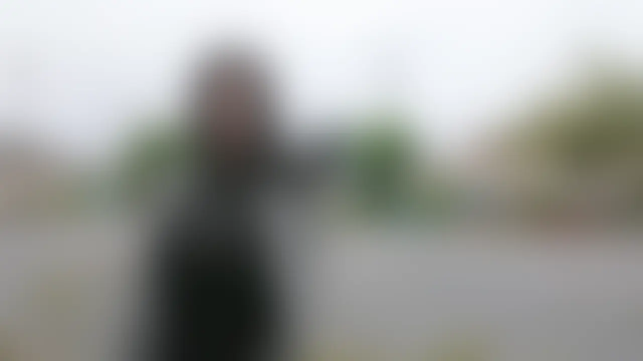 公園でのんびり散歩していたら、
笑顔で意味深な雰囲気の可愛い日本人の女の子に声をかけられて、
そのまま彼女の家に誘われた。
断る理由なんてないよね。 (2/2)