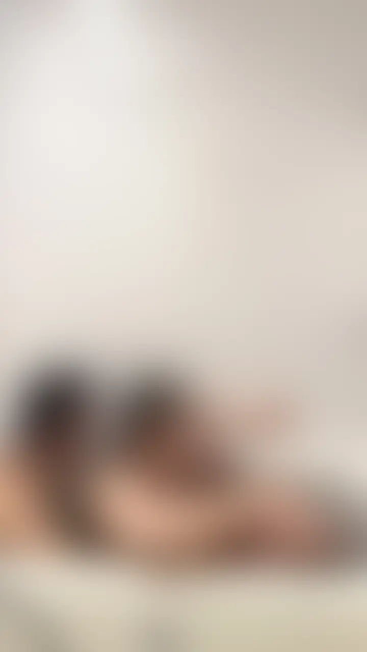 【♡と保存してから見てくれると嬉しいです】

一緒にお風呂入るのが大好きな私ですが
こうやってイチャイチャして汗だくえっちに鳴ってしまうのが最高です。。。♡ (2/2)