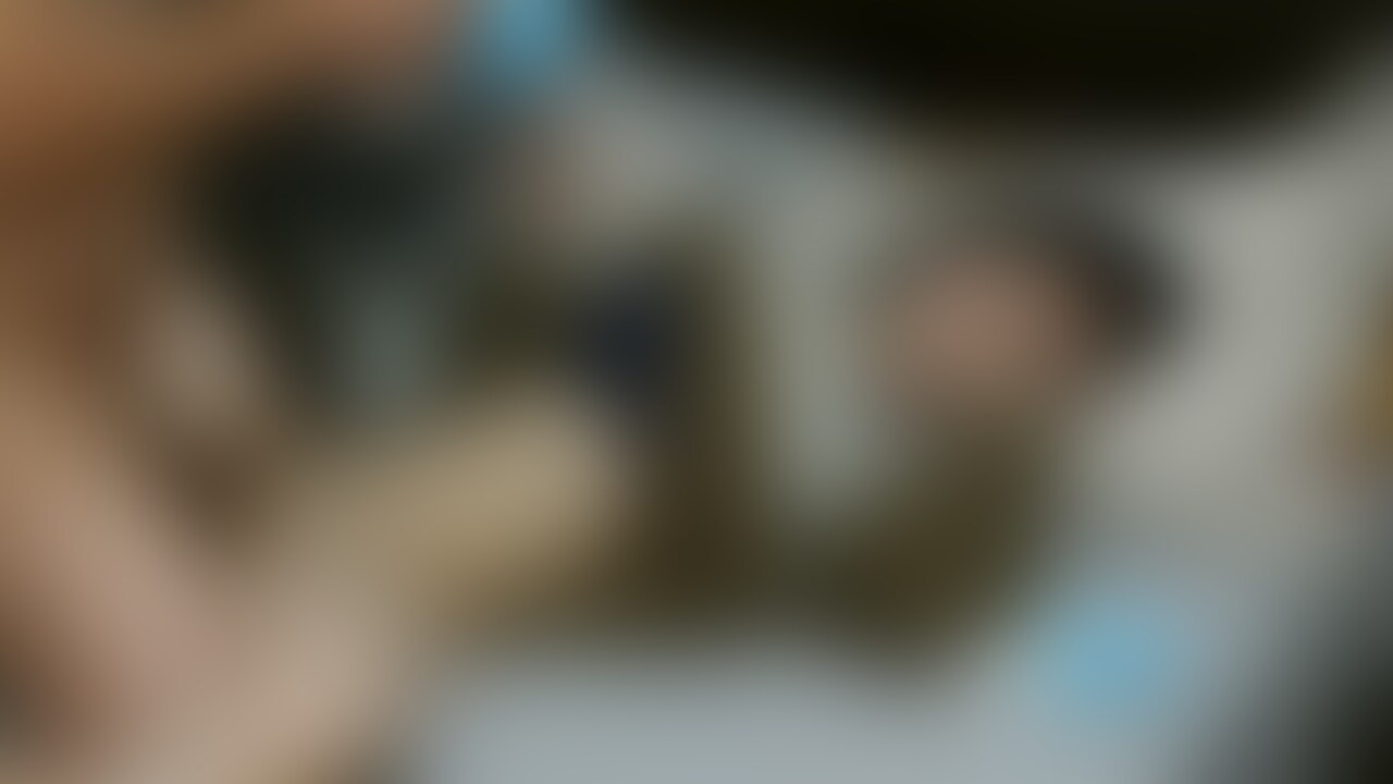 【すっぴん】ねむねむな彼女は声を小さくしてスローなSEXで生ち〇ぽがうねる膣内に我慢できずたまらず大量に精子ぶっかけてしまいました。我慢汁中だししすぎてごめんね。 (2/2)