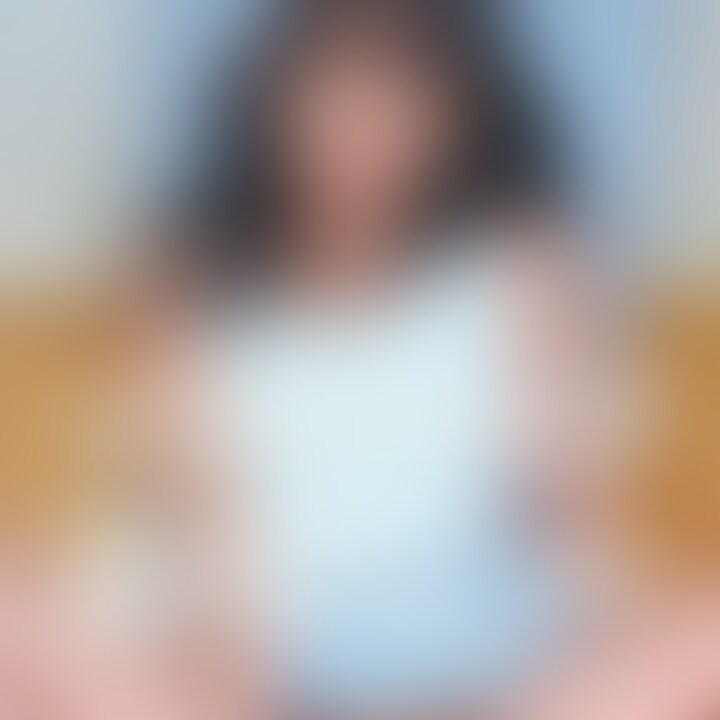 右上の「いいね❤️」を押してから見てくれると嬉しいな💕
リングがぐりぐり動くバイブでおなにーしたよ😳
中で動くのめっちゃ気持ちいい・・・💕 (2/2)