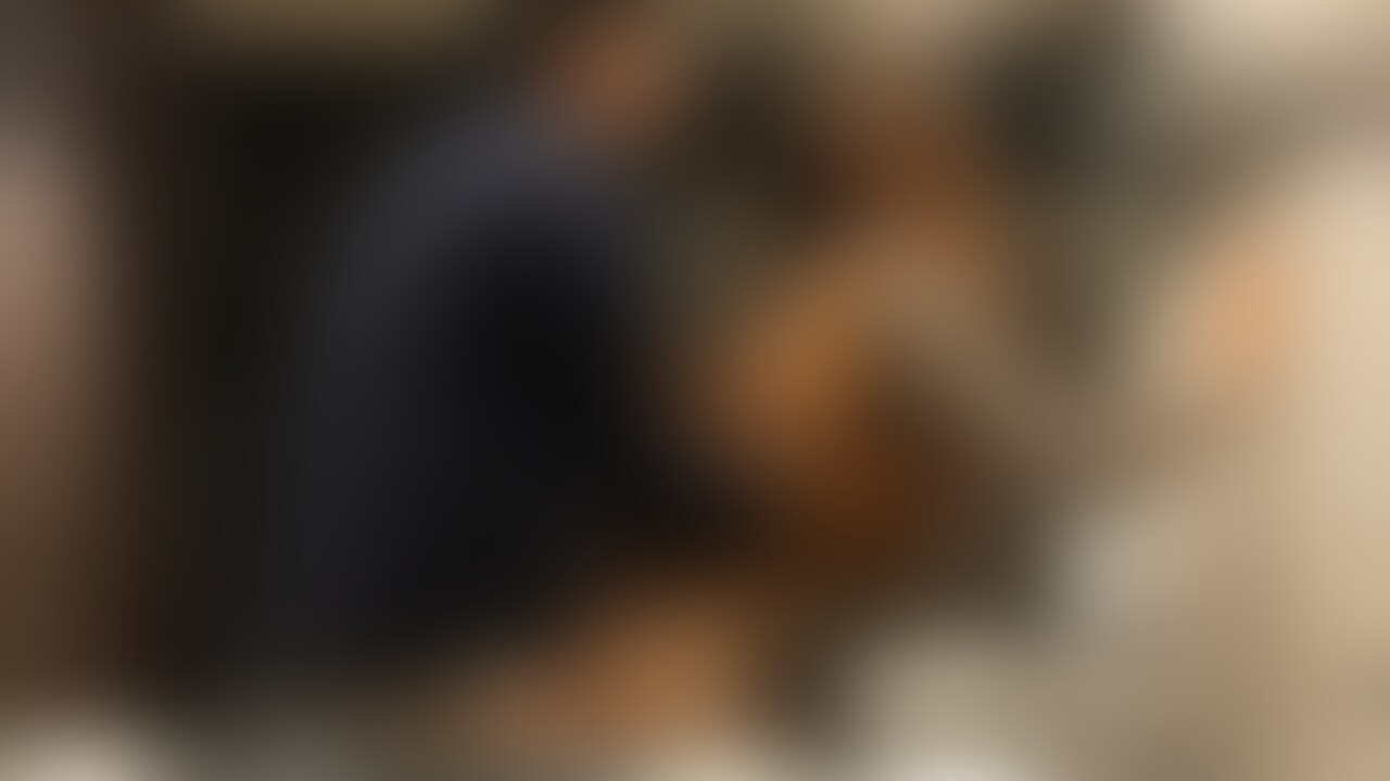 （２／３）【人妻教師しおんさん】公共トイレで声を殺して生ハメ美尻大量ぶっかけ

★無料でサンプルが視聴可能です！
★各サブスクプラン限定動画です！

お世話になっております。はんしろです。
今回は、公共トイレで生ハメしちゃいました！
人妻で教師なのにこんなこと道徳的にダメでしょう！！！笑
というシュチュエーションが最高にエロいです。

【以下のシーンが見どころです！！】
・入り口ドアと鏡の前でねっとりフェラ
・フェラとベロチューでぐっしょり濡れたおまんこを手マン
・それを見せつけるとめちゃくちゃ恥ずかしがる姿
・そのままおむつ交換台の前で立ちバック生ハメ開始
・外に声を漏らしたらダメなのに感じまくり喘ぎまくり
・最後は便器の前で美尻に向かって大量に射精

是非、サンプルだけでもご覧になっていただければ幸いです。

【🉐プラン新設のお知らせ🉐】
これまでの全ての動画が視聴可能な「プレミアムプラン」に加え、
リーズナブルな「スタンダードプラン」と「ミニマムプラン」をご用意いたしました！

それぞれ初月１０％お値引きキャンペーン中ですので、お得にご参加いただければ幸いです。 (2/2)