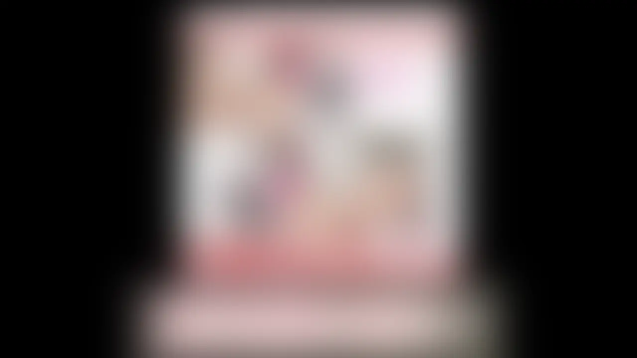 【今だけ特別価格】
18歳誕生日翌日に撮った初ナマ貝合わせ♡ 濡れすぎて音がエグい///［1228作品目］

かれんちゃん・みれいちゃん・蘭ちゃん・みおちゃん・はるちゃんとヤッた
『ナマ貝合わせ』をゆいちゃんにも初体験してもらう事に…♡
しかも、18歳誕生日の翌日に撮りました📹

恥ずかしかったのか、ゆいちゃんのアソコが濡れすぎて音がエグかった😳

高速でこすり合うシーンもエロいので注目です☝♡

時間は、11分6秒です。 (2/2)