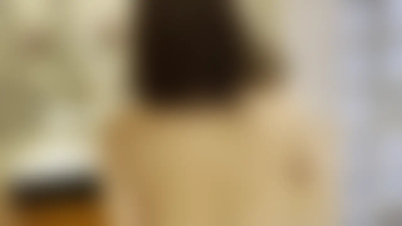 中出しNTR後のシャワー、お風呂、おかわり手マン＆フェラ動画です
いやぁ～マジでそそる身体しています
彼氏君ごちそうさまでした彼女良いね、また貸して

お風呂で彼女のプライベートについて色々聞き出します
話しているうちにGカップ巨乳を見ていたら
またムラついてきたので軽く手マンとフェラをおかわりしました。。 (2/2)