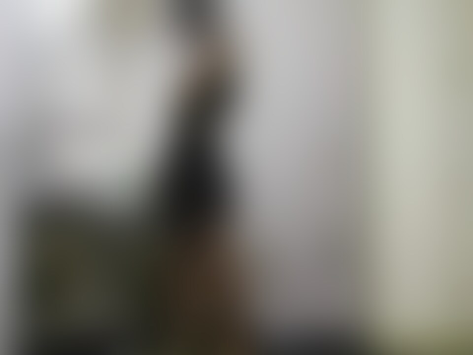 とある施設での放置第2弾の長編動画です。
前回は偶然の遭遇だった単独さん、今回は友だちを連れて来てもらいました。
途中、ハプニングもありましたが、こんなところでもどんどん声が大きくなる様子をお楽しみください。☺️ (2/2)