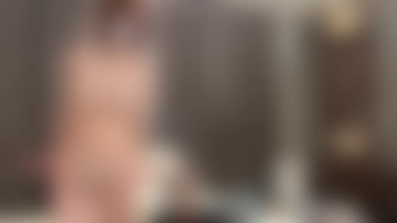 前回に引き続きケモ耳ましろだよ💞
次はましろがせめる番ってことで騎乗位でガンガン腰振ってやったよ🤭
最初は調子よく飛ばしてたんだけど…
気付いたら下から突き上げられてて立場が逆転😭
けっきょく前回と同じで一方的にイかされっぱなしに💦🥺
気持ち良かったからいっか💖🍀 (2/2)