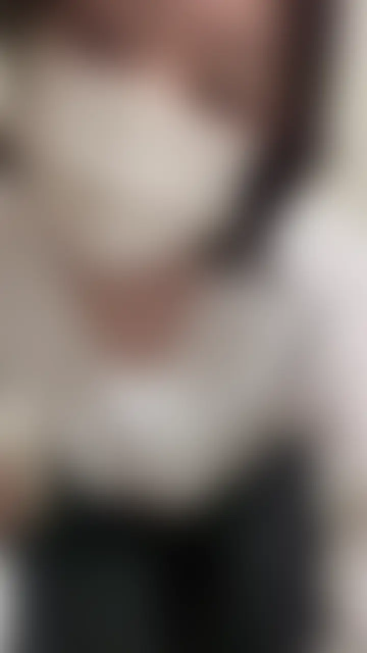 OLのオナニー日記 フルバージョン公開❣️
帰宅後に乳首もクリトリスもおまんこも
たくさんいじめて気持ちよくなりました💕
ふと自分のGスポットって...?と思って
動画の後半では少しだけ指ズボズボ🫶
でも私はやっぱりクリトリスをいじめる方が
好きみたいです...(/ω\*)
フル動画では全体のぼかし無し、
マスクをつけた状態です😷
少しでも気に入ってくれたら
いいね♡やコメントで感想聞かせてください💕 (2/2)