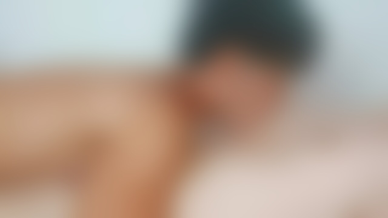 日焼けした部活帰りの大学1年生。ヤる前からガマン汁ダラダラでギンギンに勃起していた。太さもある巨根だった。そしてロ... sample 1