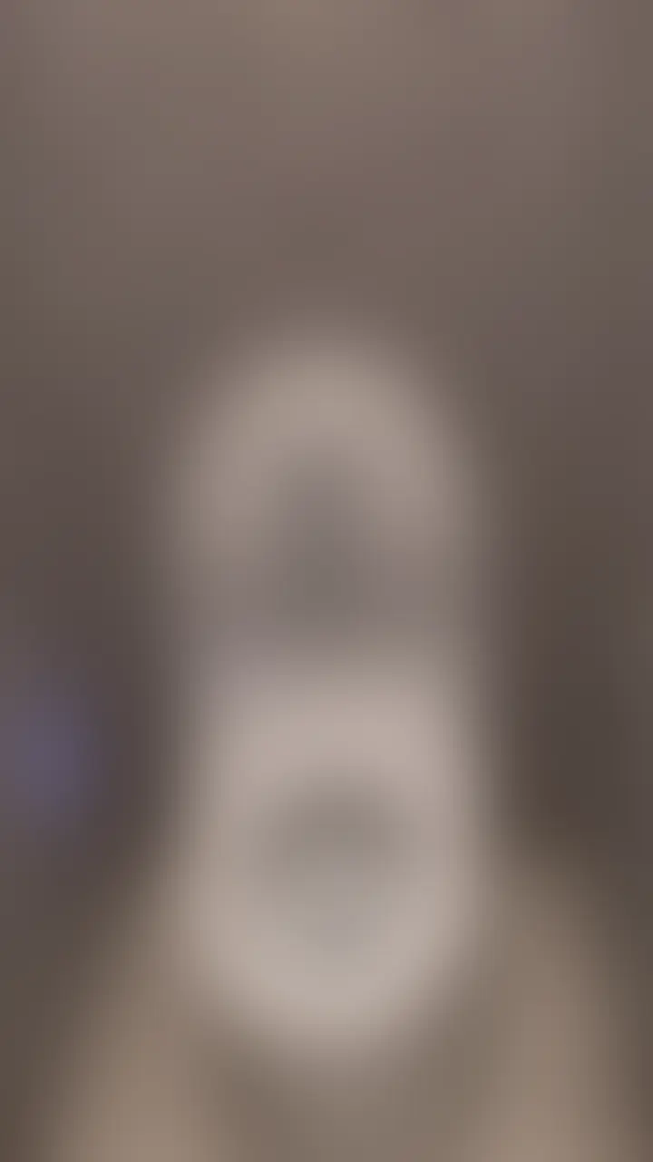 アイドルみたいにかわいいスレンダーな美白女子です。
膣内に指を突っ込んでくちゅくちゅと卑猥な音を立てながらイってしまう姿がエロ過ぎです。 (2/2)