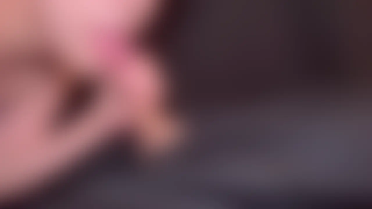 今度は下から包茎ちんぽが飛び出してきたよ?!
フェラチオクイーンのあやちゃんはどんなテクニックで射精させてしまうのか?! (2/2)