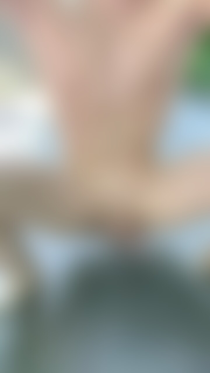 暑いから外で🫣 sample 1