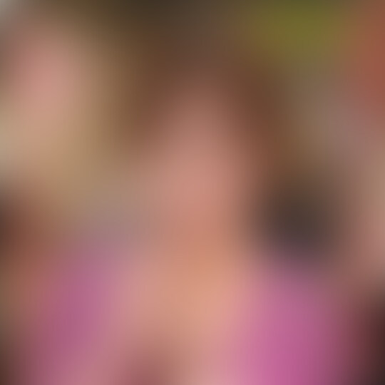 かなたさん28歳。

◆◆◆サンプル◆◆◆
https://myfans.jp/posts/50e8ab5a-22e3-4bea-ae86-d4dece347091
◆◆◆◆◆◆◆◆◆◆

ツヤのある髪と肌、大きな瞳に吸い込まれそう…見つめられただけでウットリしてしまいます

コッソリ教えて貰った表参道の美容室、サイトを覗いてみたら女性指名No.1スタイリストだって！女性が憧れるオトナの女。
そんなかなたさんも、実は夫婦の営みでお悩み中だとか。夫では満足できず…満たしてくれる相手を求めて紆余曲折、、
とんでもないことに夫の○○○とＷ不倫したこともあるというんだから重症です！お美しい迷える人妻に救いの手を…
浮気のうの字もなさそうな爽やかショートヘアの かなたさん。

我慢できないとばかりにしゃぶりつく奥様！
ジュポジュポと亀頭の先まで吸い付くフェラ、竿、玉をしごく手は頭皮を洗うシャンプーの如き優しさではありませんか！
気持ちいいところに手が届く！こんなところに職業病がでるんですね（笑）最高

これが最後の浮気だから…と夫に誓って生・挿入！！
下からガンガン突き上げられてヨダレを垂らして感じてるかなたさん！
旦那や浮気男たちじゃ突けなかった膣奥がそんなに良かったのか腹筋を痙攣させてイキよがる有様！ヤバイです！！
ぎもぢぃぃぃいい！って滅茶苦茶イキまくるので部屋中、あらゆる体位でバチンバチン！全力でマン奥貫いてやりました！
もう何回逝ったか数え切れません（笑）
どこまで逝けるのか、どうなってしまうのか欲が沸いてしまい、声を荒げても様子がおかしくなってもガンガン鬼ピストンお見舞いしてやりました（笑）

こんなに相性が良いなんて、永遠の愛を誓った旦那さんが見たら気絶モノですね。
俺のチンチンじゃなきゃダメって。奥さんのマンコはキュウキュウ締め付けて俺のチンコに愛誓ってますもん

寝取りとか興味ある方には神回かもしれません！

マンコ痙攣させて何度もイキまくる姿、ハメ狂って堕ちていく姿、最高ですよ！

その様子が見たい方は是非GETしてくださいませ。オススメです！

美人妻の本性は身体をヨジらせ連続痙攣アクメするド変態妻！超オススメ！！

VSIC審査番号：2101019 (2/2)