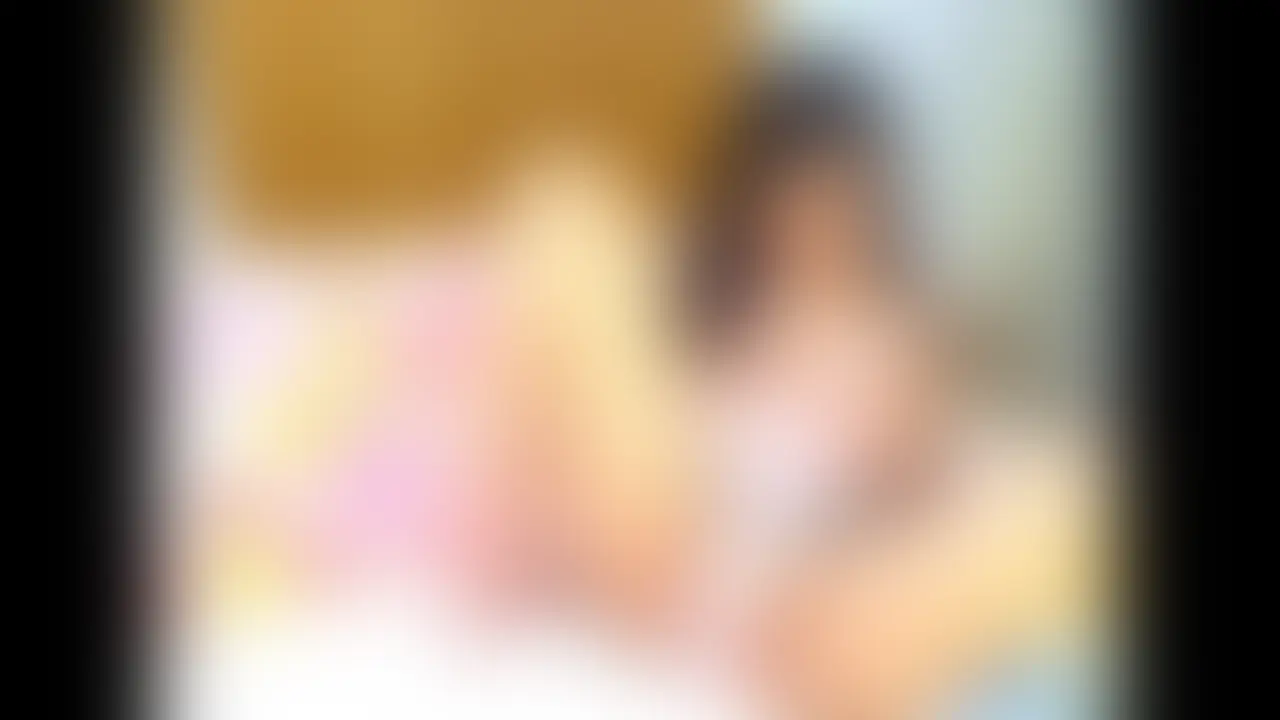 【韓国系美女オナニー】
ライブ配信でオナニー配信
韓国系爆美女が
電マで、ディルドで、えっちなオナニー (2/2)