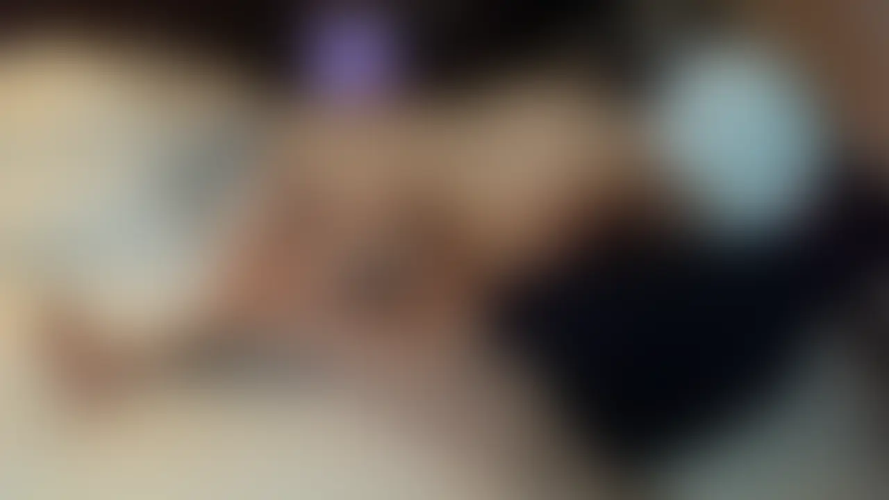 今も活動中の地下アイドル、年に数回抑えられない強い性欲が来るみたい、裏垢から連絡くれたんですが彼女のが本当の裏垢です
ただ…ルックスから想像できないくらい変態なのと悪いことをしてる自分が好きみたい
※だから顔を隠した状態なら動画を撮っても良いという話になった、表情分かるぼかしになっています
プロフィール
・アイドル
・しぬほどかわいい、美人
・清楚系
・言葉遣いキレイ
・なんかやたら甘えてくる
・悪いことしてる自分が好き
・精子は絶対、中出しされたい
ナンパはほとんどされたことがないって話をしてましたが、高嶺の花すぎて男は声かけにくいんだろうなと感じました
普通の正常位よりも足を上げて突かれると良いところに当たるみたいで、ぶりっこのあえぎ声からアヘ声に変ります、さらに首を絞められると最高にヤバいらしい
『中に出してくだしゃい…』
『奥にくだしゃい…』
あえぎ声が途中で何度も変わります、声だけで抜ける本当にえろい子でした
この動画バレちゃったらどうなるんだろうと僕もドキドキしながらこの動画をリリースしてます、もしかしたら早めに公開停止になるかもしれません
前編
https://myfans.jp/posts/9baf1c3e-cab1-46b7-b9ad-dace808db998?swipe=1&sort_key=publish_start_at (2/2)