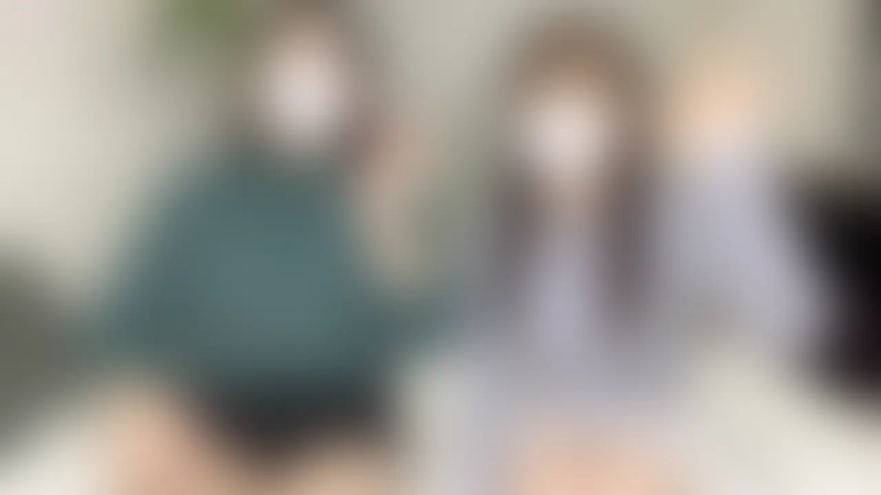 【(前編+後編) 完全収録ver.】
なのちゃんと1年ぶりの再会記念に…♥ 容赦なく責め合う! エッチな相互責めハメ撮りレズSEX［1141/1142作品目］


なのちゃんと1年ぶりの再会記念に…♥
お互いに容赦なく責め合うレズSEX👩‍❤️‍💋‍👩

ハメながら乳首責めたり、イッてるのに腰振り続行されたり…＞＜///
少し触れただけでも、「ダメ～!!」って止まらないほど感度ぶっ壊れた💔

それでも容赦なし！イカせるまでハメまくり♡
1年分の “我慢” が一気に崩壊した瞬間、ぜひ最後まで見届けてね😘

時間は、35分55秒です。 (2/2)