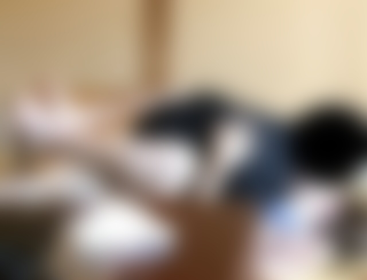旅館についた途端に襲われた(笑)
でも、畳の上っていう非日常的な状況もあって、いつもより濡れちゃった.. (2/2)