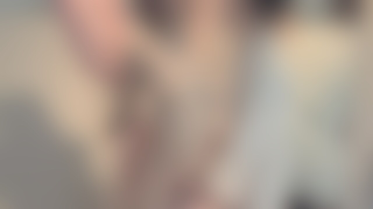 前回のお返しにジュリ先輩をSM椅子につかまえていじめまくった🥰
恥ずかしそうにしてたけど、だんだん気持ちよくなってきてしまい、
「イッちゃう!イッちゃうぅぅ…♡」っていいながら、
椅子と床がビッチャビチャになるくらいおもらししてた😍❤️
責められて、あまりの気持ちよさによがってしまうジュリ先輩を最後まで楽しんでね〜✨ (2/2)