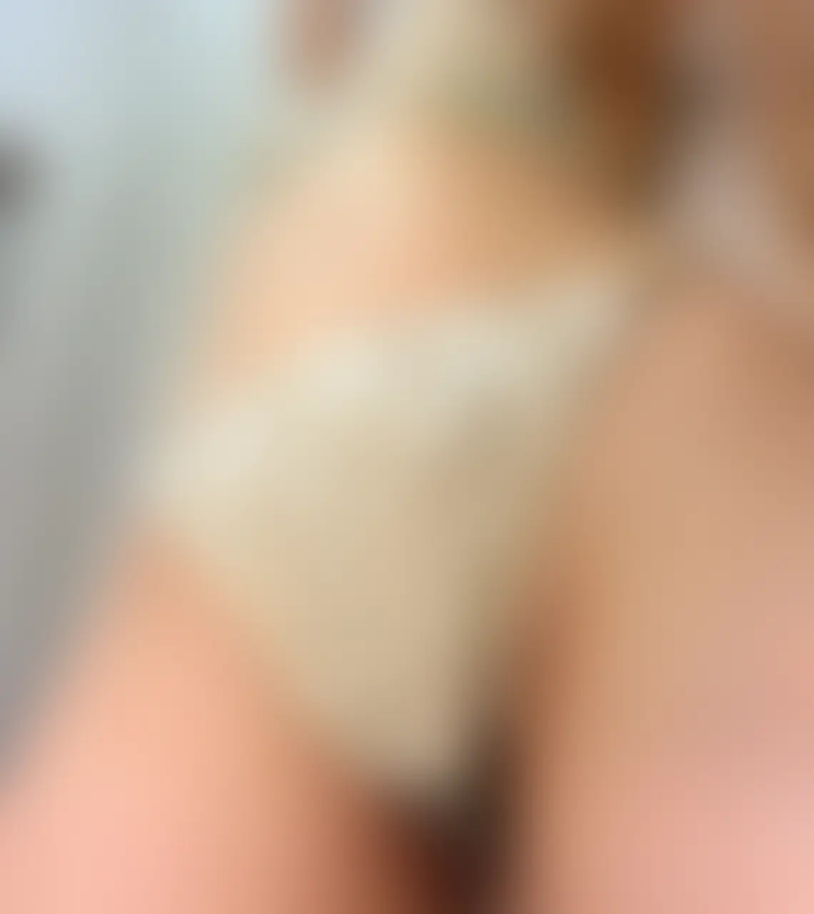 ヒナ🐥(パイパン女子大生のおしっこ🐤)「今日のヒナの下着🥰」の投稿サムネイル