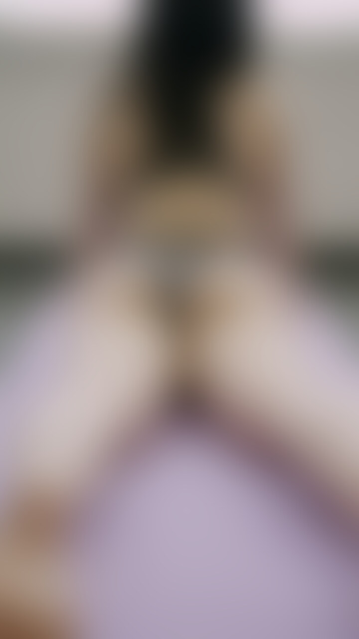 身体に足裏をゆっくりしっかりと寄せて伸びを気持ち良く感じましょう♪😋💖 (2/2)