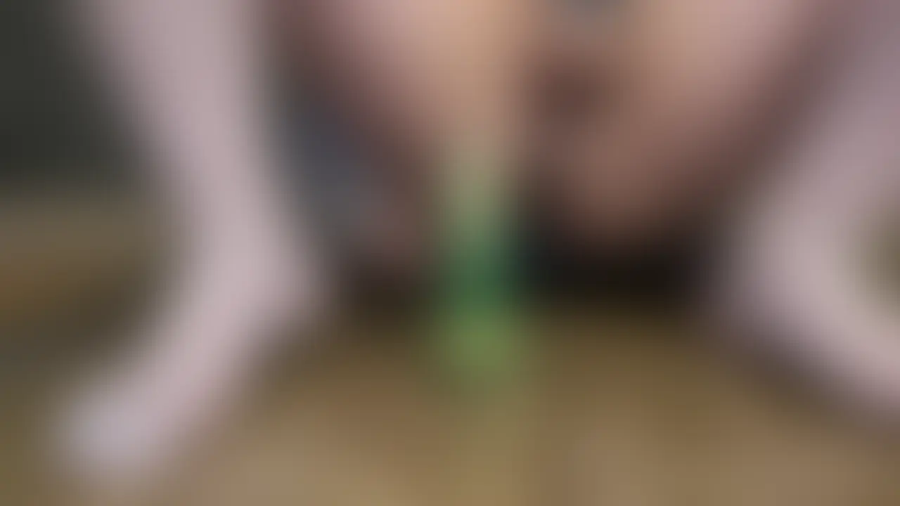 前回アップした動画の接写アングルバージョンです💋
だんなちゃん極太オークディルド、シフゾウでアナニー💕
騎乗位で奥までｼﾞｭｯﾎﾟｼﾞｭｯﾎﾟ😘 (2/2)