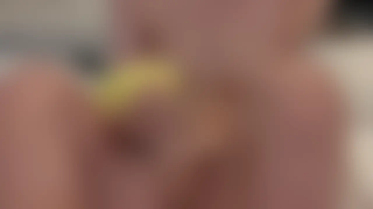初めてのバイブでオナニー
なかなか入っていかなくて
もっとエロくなる方法
教えてください (2/2)