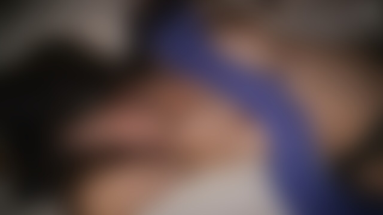 ローターを入れたまま散歩！歩けなくなる彼女で遊んでしまった。おまんこには巨大ディルドが突っ込まれ、電マでクリトリスを同時責め (2/2)