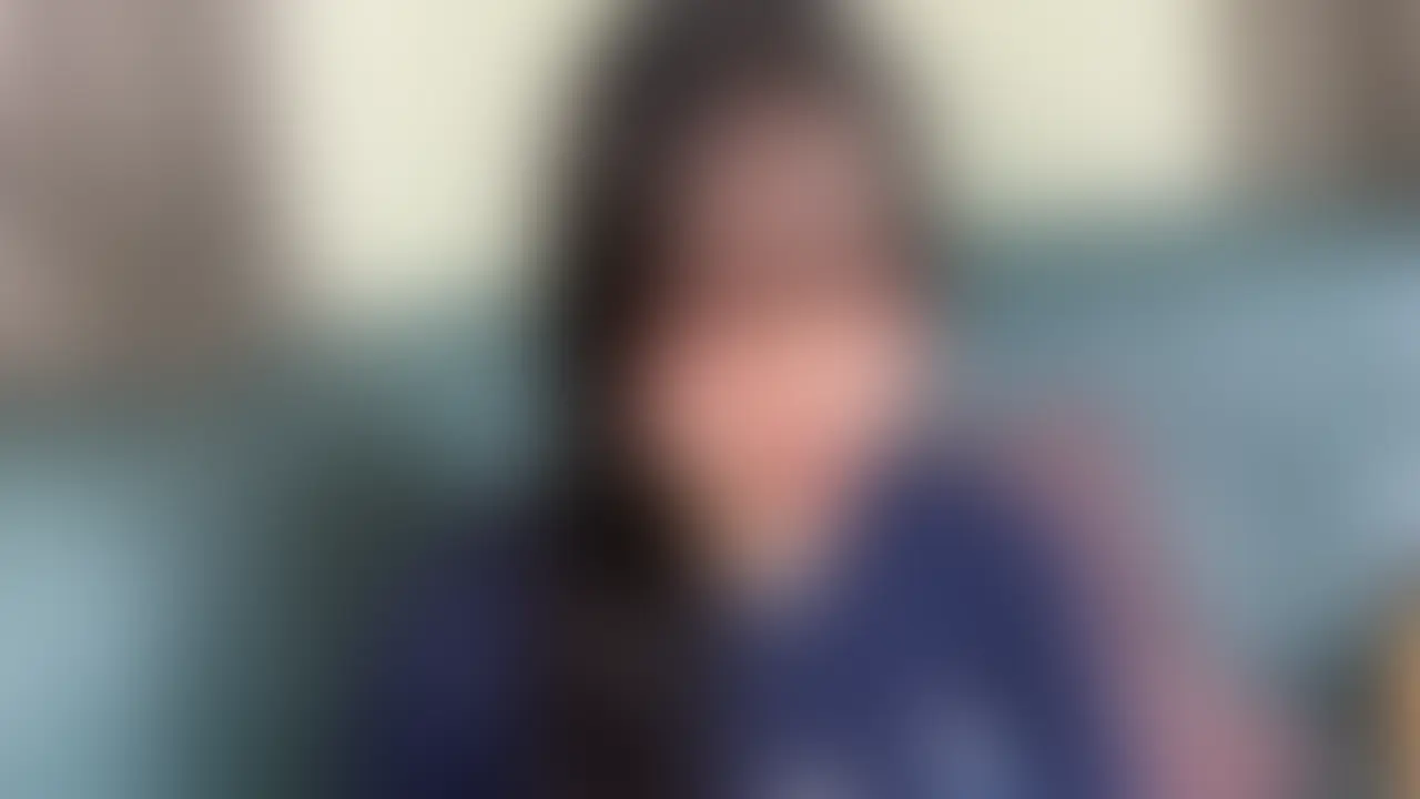 ※本編顔出しです
サンプル動画には顔にガウスがかかっております
爆乳Gカップ18歳の可愛いみうちゃん😈
お店の言うことをちゃんと聞かないので
しっかり反省してもらうために
北島グループのオシオキ担当のオジサンスタッフに
沢山いじめてもらいました😈
最後は非情の膣奥中出し (2/2)